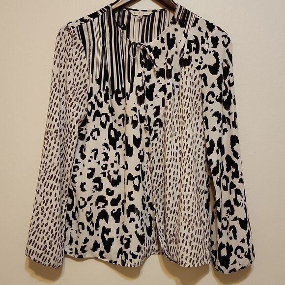 CAbi 590 Wrap Mixed Animal Print Blouse size medium - Picture 1 of 9